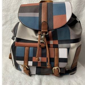 Woman handbag Beautiful multi color. Perfect for shopping and going to the beach